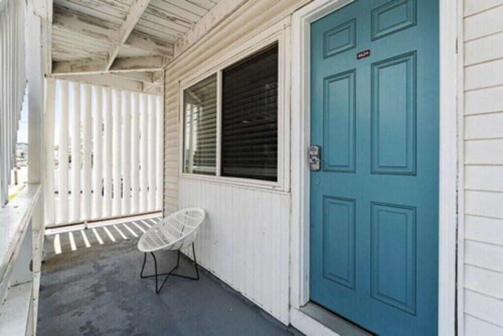 Seaside Suites photo 4