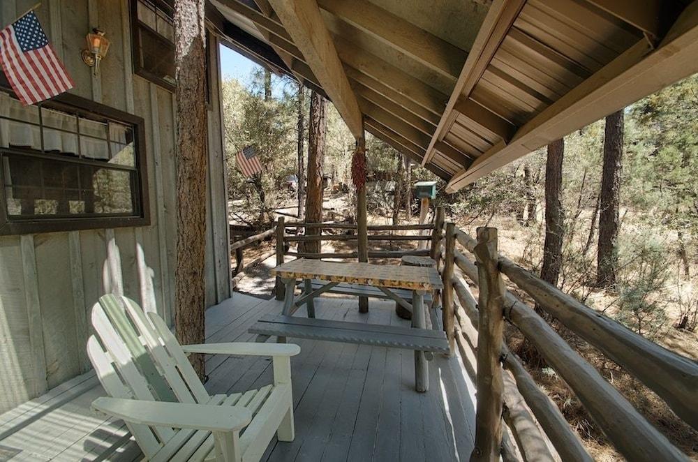 Bear Creek Motel And Cabins photo 40