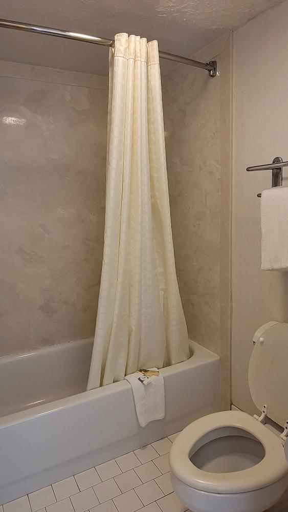 Imperial Lodge photo 12