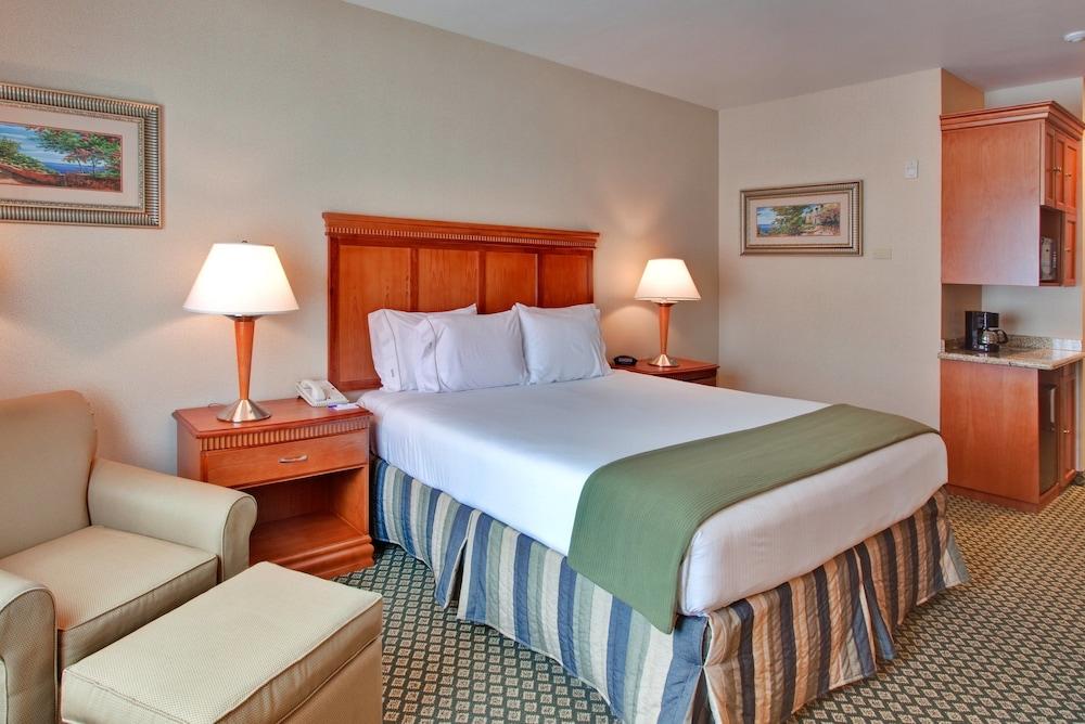City Express By Marriott Rancho Cucamonga photo 2