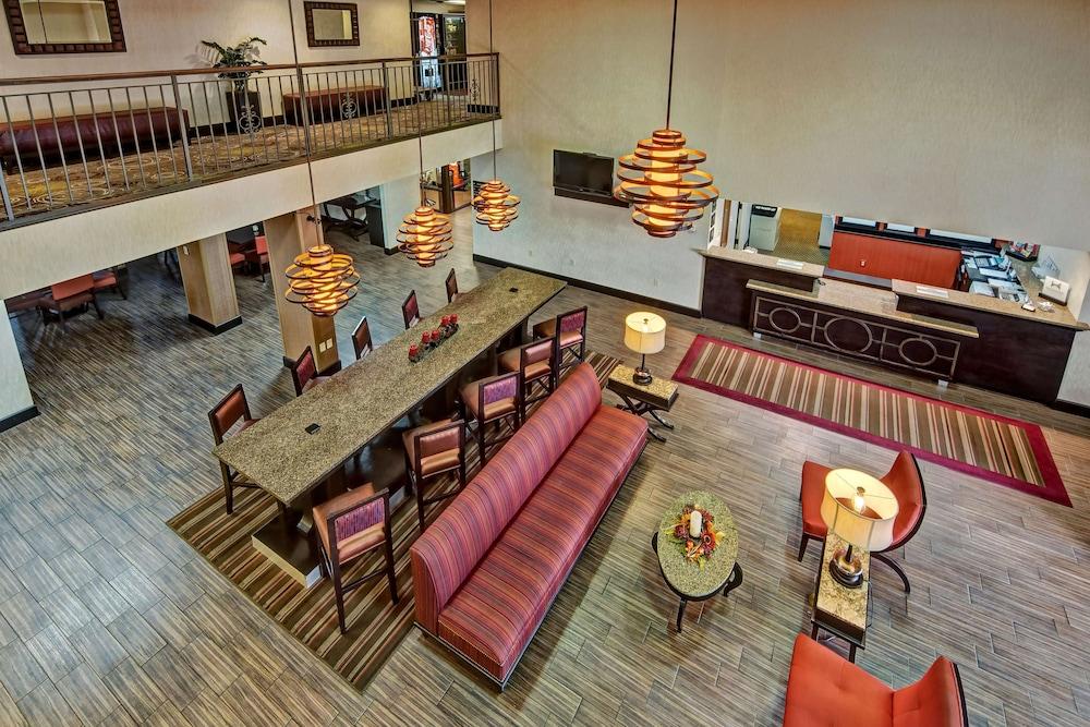 Hampton Inn by Hilton Clarksville photo 4