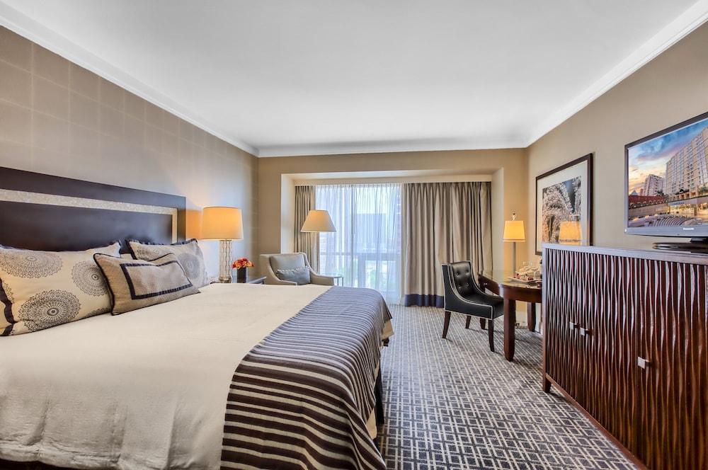 Omni Los Angeles Hotel at California Plaza photo 48