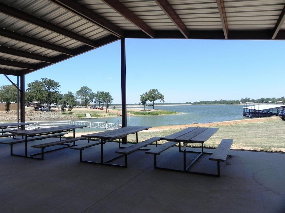 Pope's Landing Marina photo 58