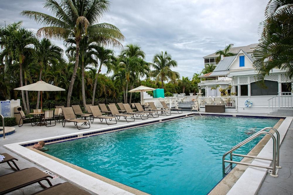 Olde Marco Island Inn and Suites photo 39