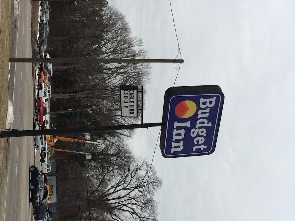 Budget Inn photo 14