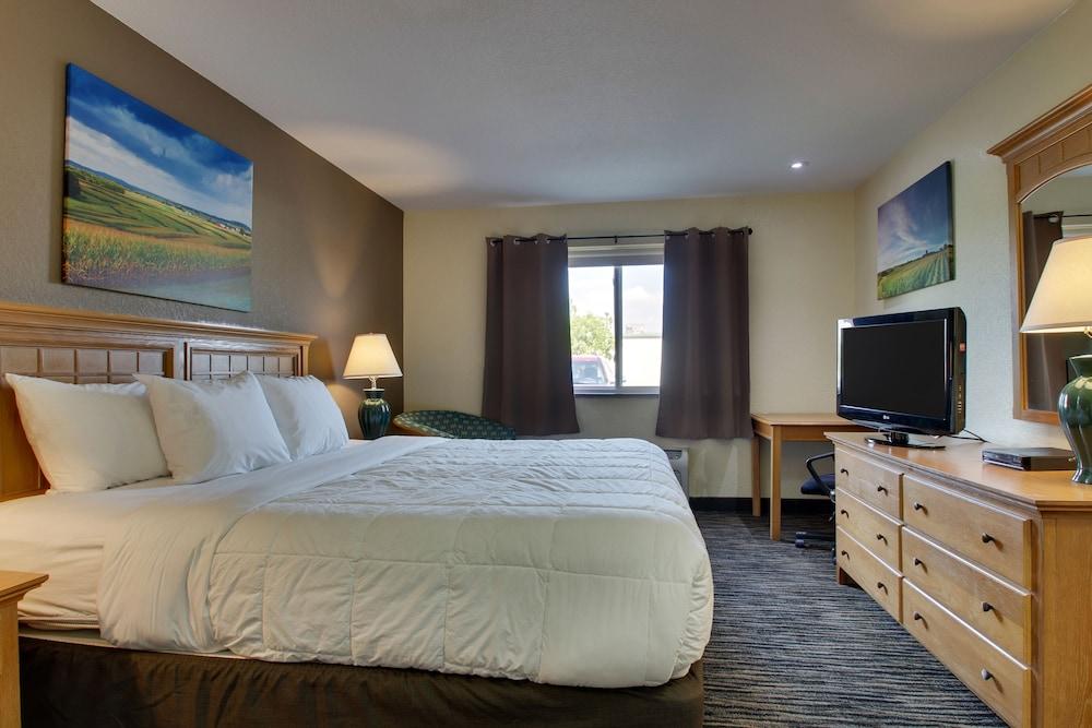 EverSpring Inn & Suites photo 16