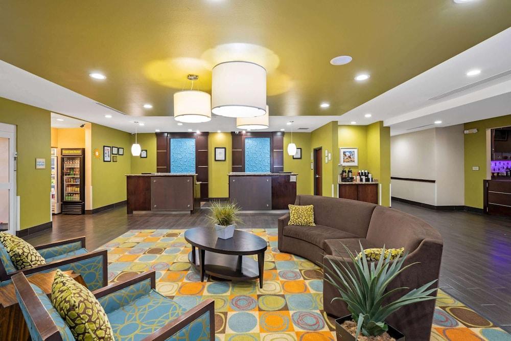 La Quinta by Wyndham Houston Willowbrook Vintage Park photo 4