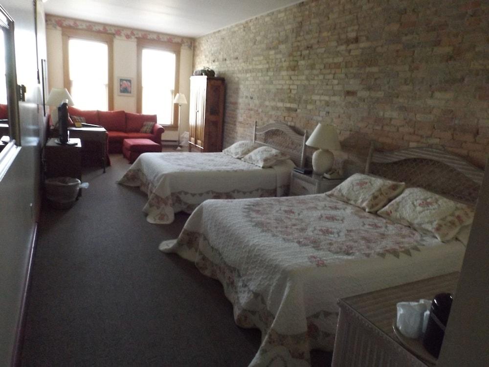 Hermanns European Inn photo 16