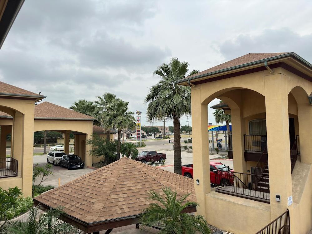 Texas Inn and Suites RGV photo 74