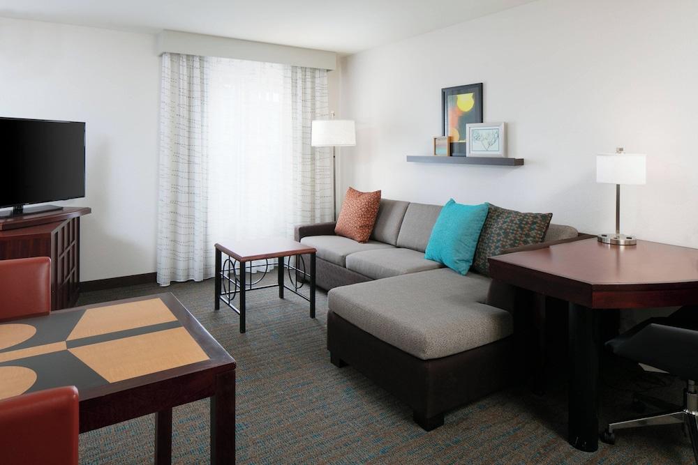 Residence Inn by Marriott Lincoln South photo 14