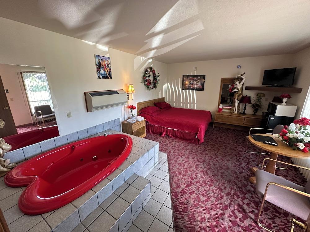 Spring Hill Motel photo 11