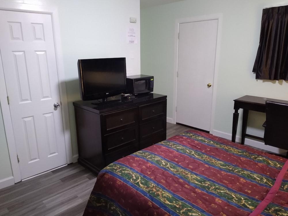 Laurel Notch Motel photo 9