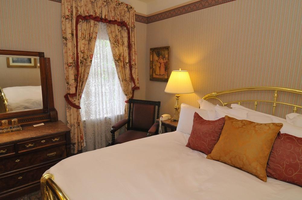 Atlantic Hotel photo 2