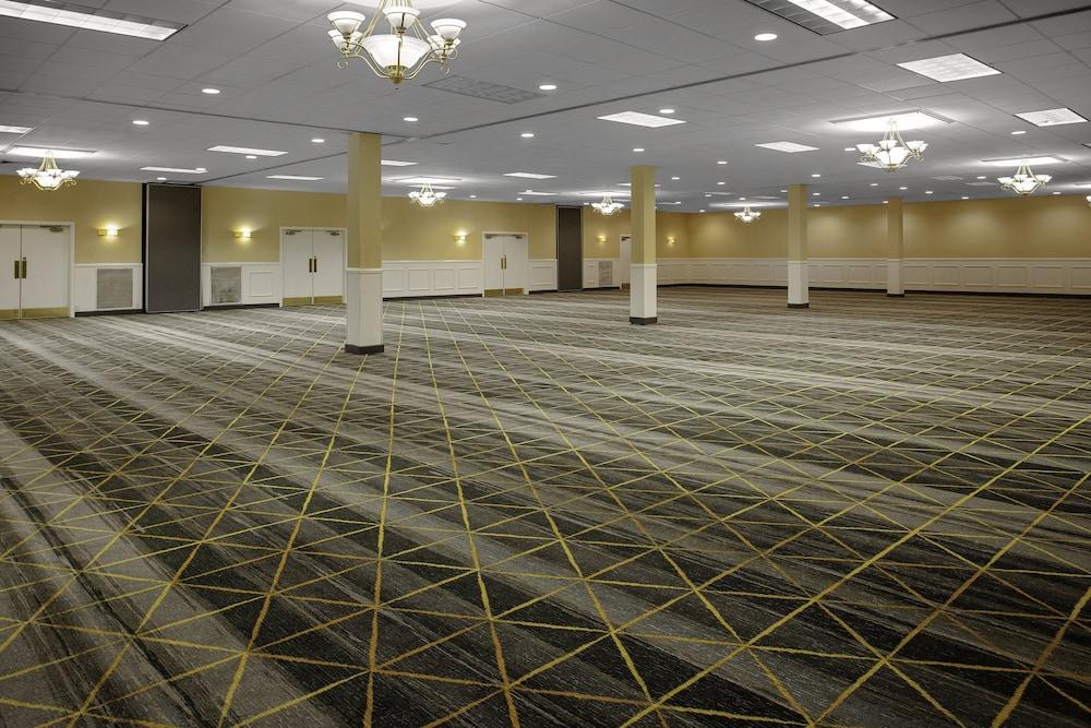 Holiday Inn Hotel & Suites Boston - Peabody by IHG photo 4