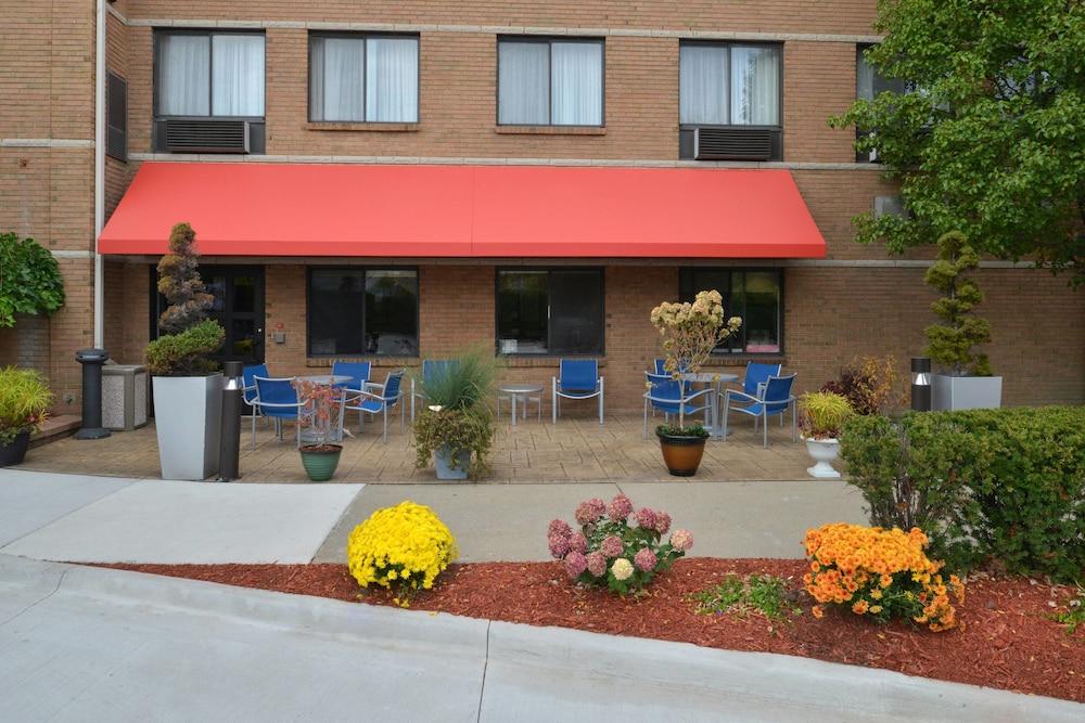 Towneplace Suites by Marriott Warren photo 7