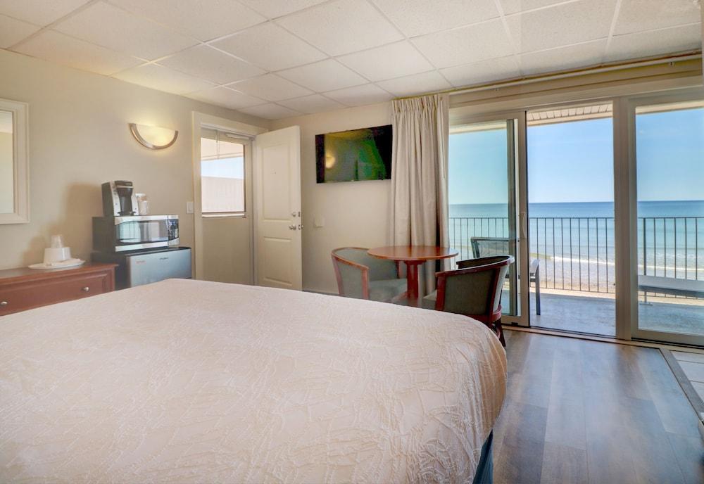 Atlantic Oceanfront Hotel photo 9