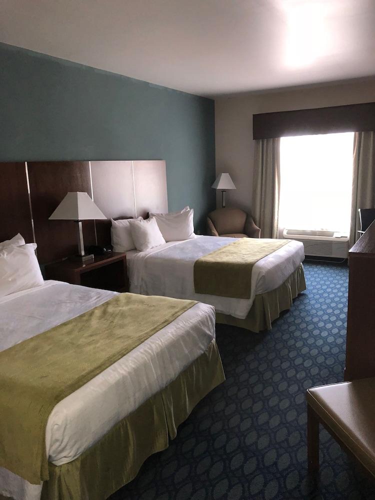 Country View Inn & Suites photo 21