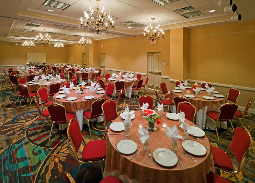 Holiday Inn Chantilly-Dulles Expo Center by IHG photo 38