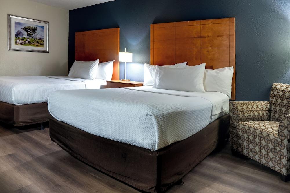 American Inn and Suites Ferndale photo 9