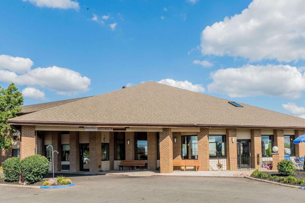 Baymont by Wyndham Lancaster photo 1