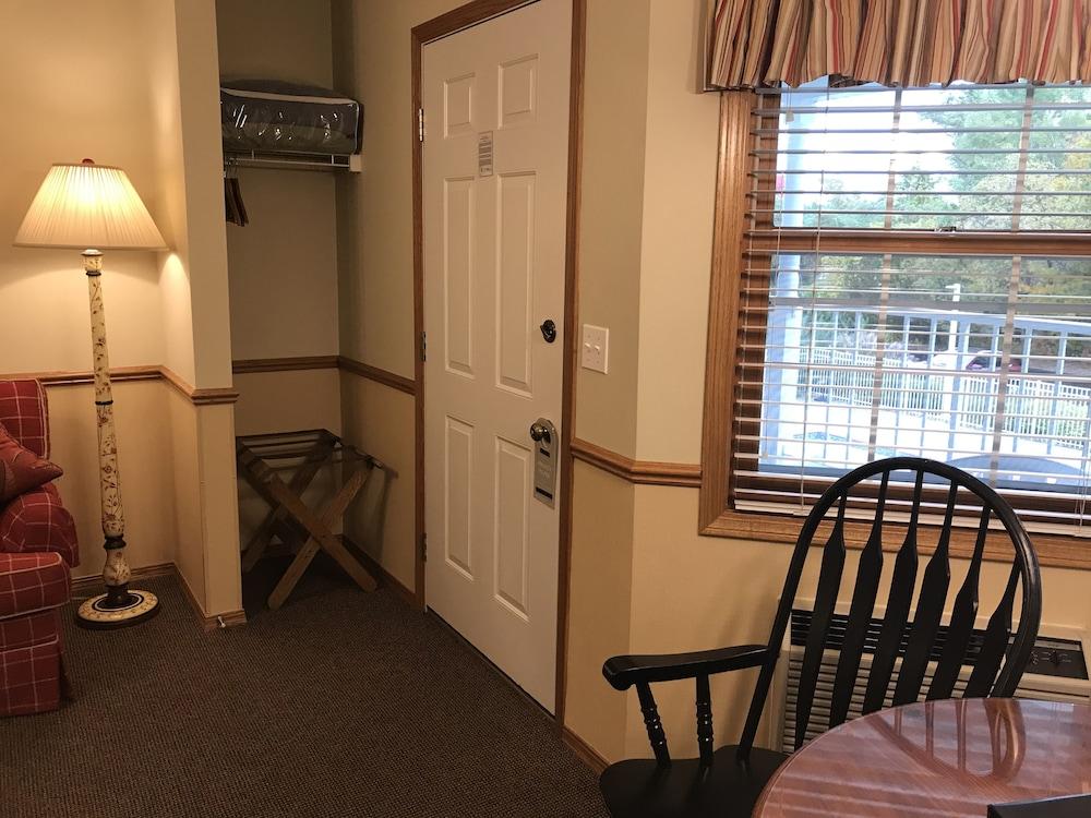 Bay Breeze Resort photo 32