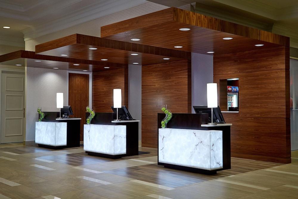 Marriott Milwaukee West photo 3