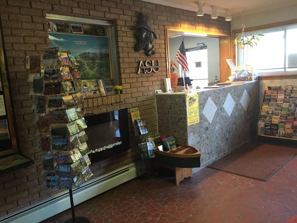 Highland Hills Motel and Cabins – A Master Hosts Resort photo 44