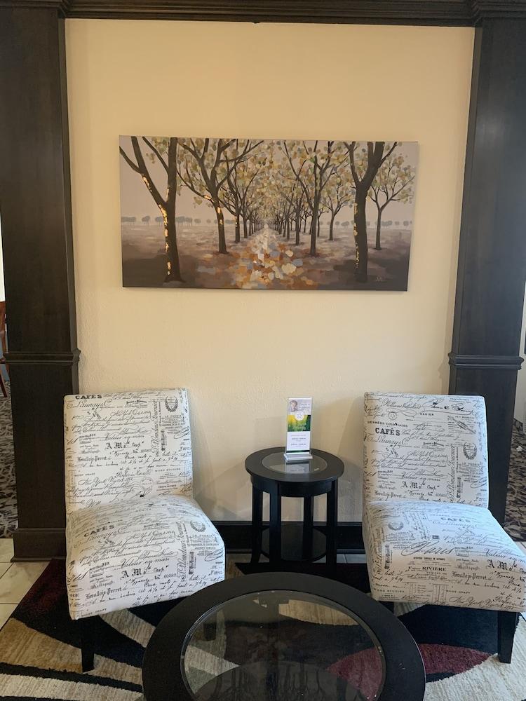 Quality Inn Forsyth - Decatur photo 3