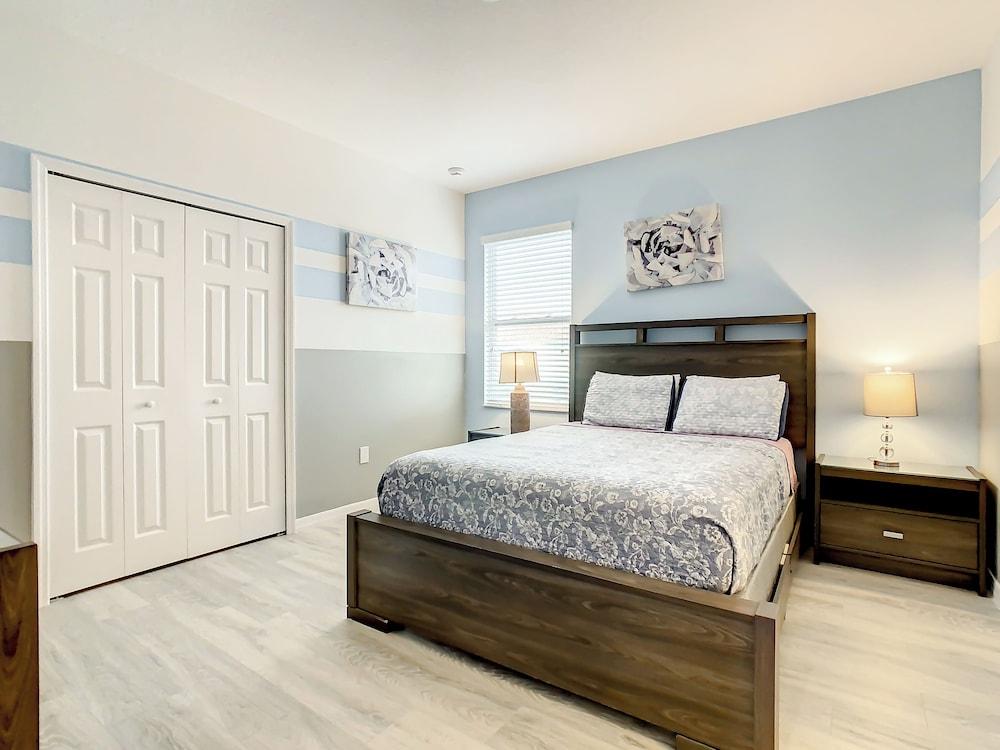 Jade Manor photo 18