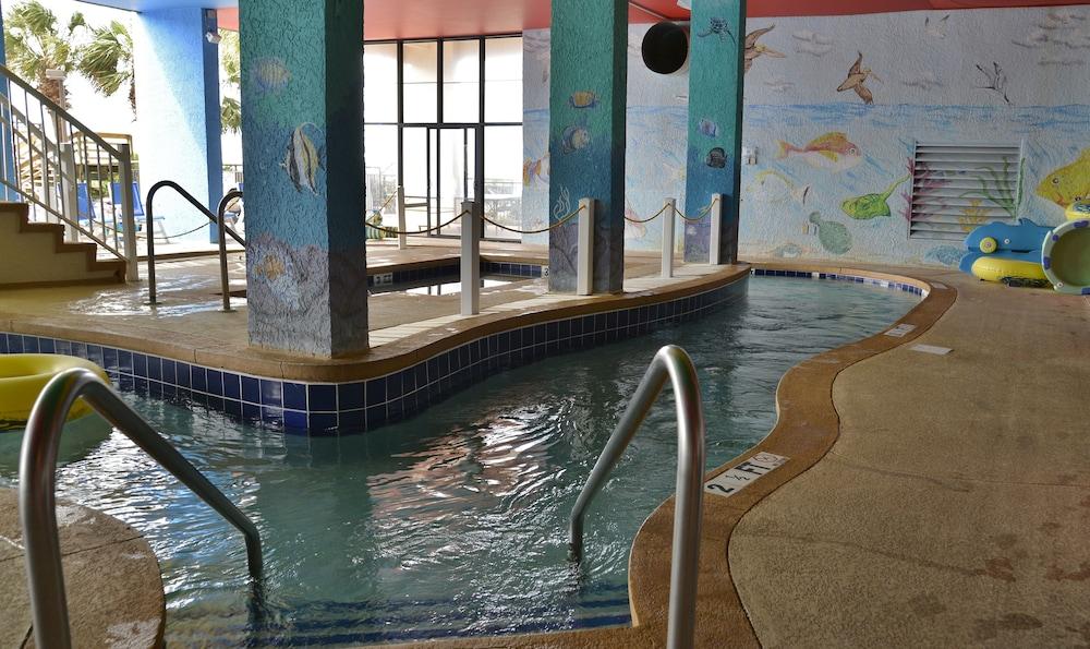 Monterey Bay Suites photo 18