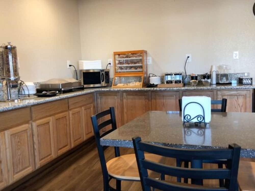 Trailside Inn photo 19