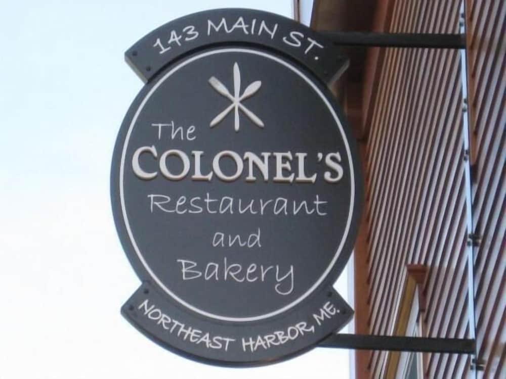 Colonel's Suites photo 12