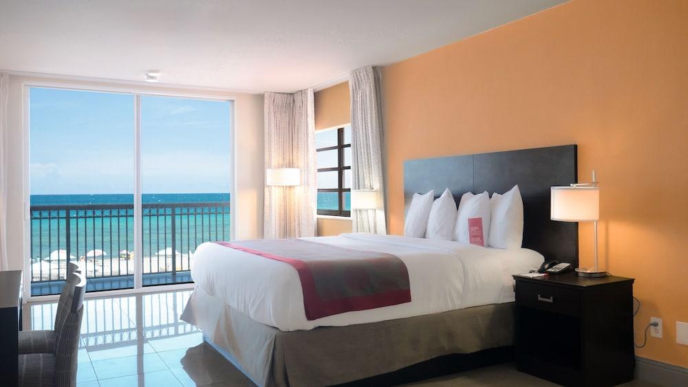 Ramada Plaza by Wyndham Marco Polo Beach Resort photo 20
