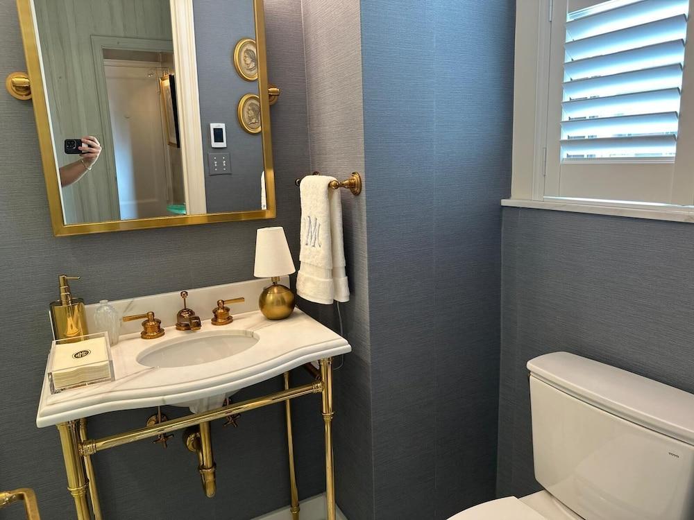 NY Luxury Home Suites photo 8