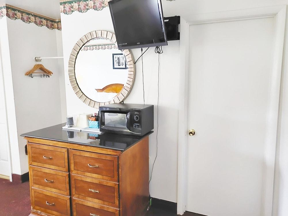 Countryside Inn photo 34