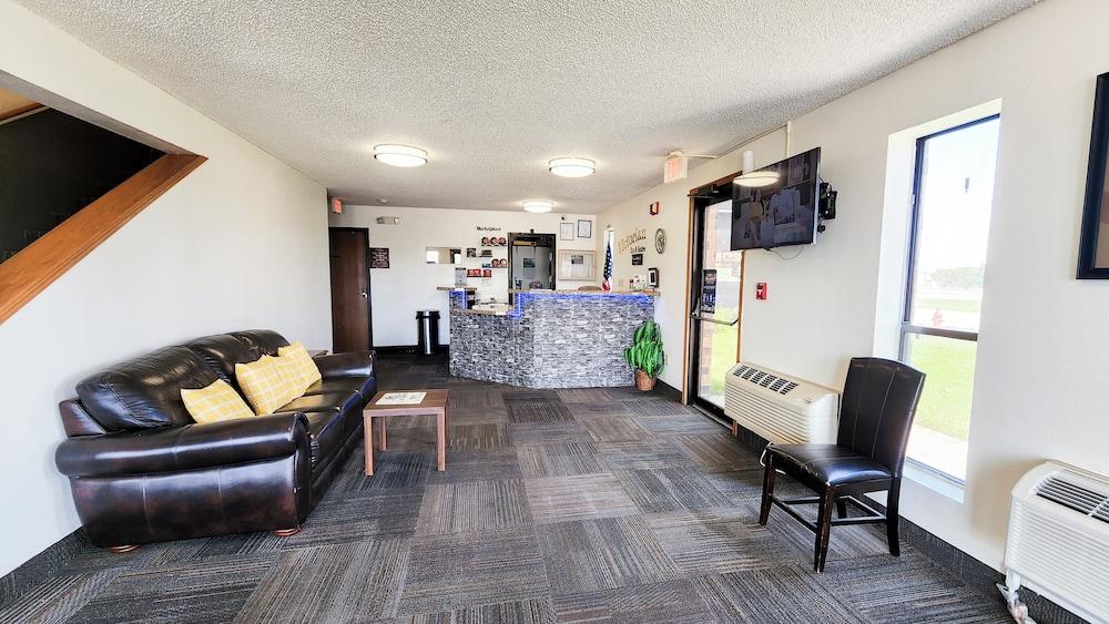 Victorian Inn & Suites photo 3
