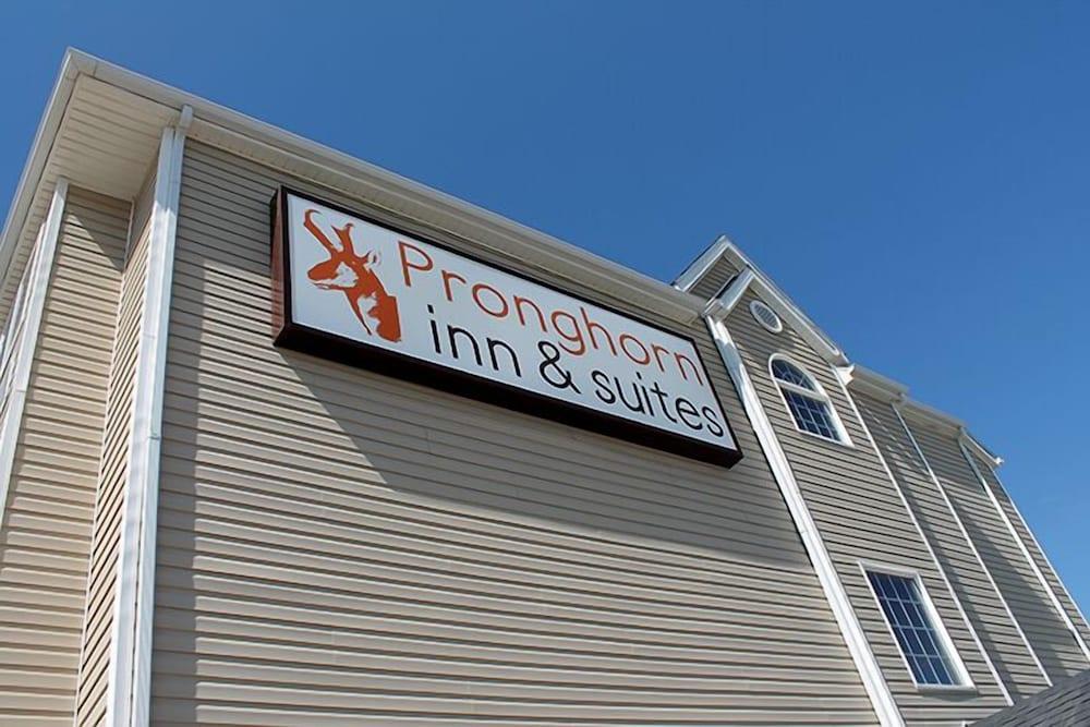 Microtel Inn and Suites by Wyndham Rawlins photo 20