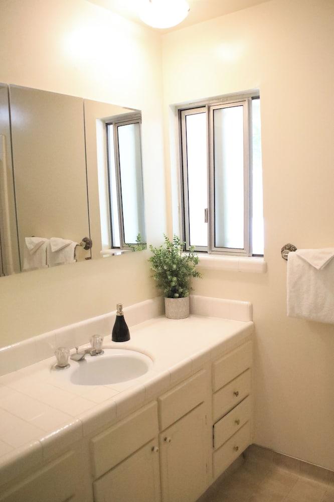 Carmel Resort Inn photo 26