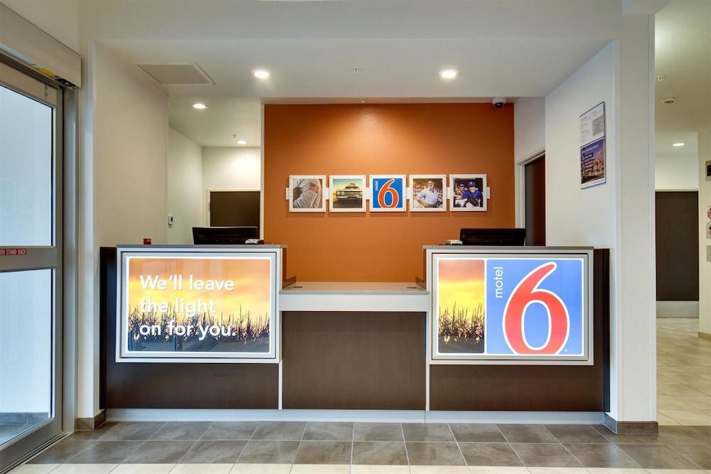 Motel 6 Poplar Bluff, MO photo 3