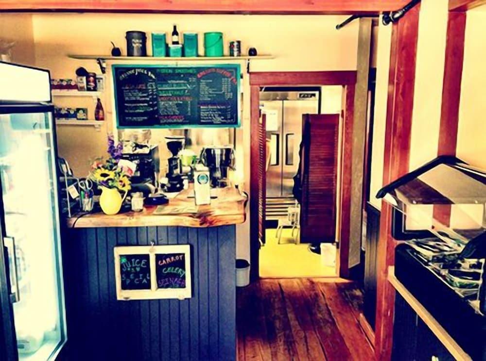 Whitefish Hostel photo 7