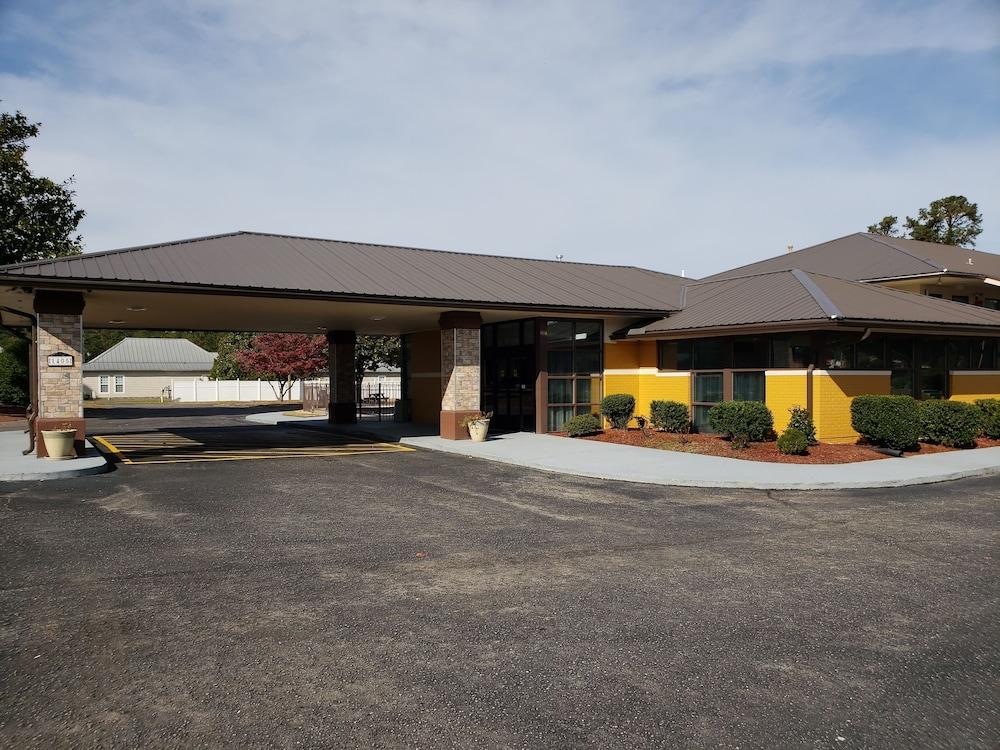 Quality Inn Pinehurst Area photo 13