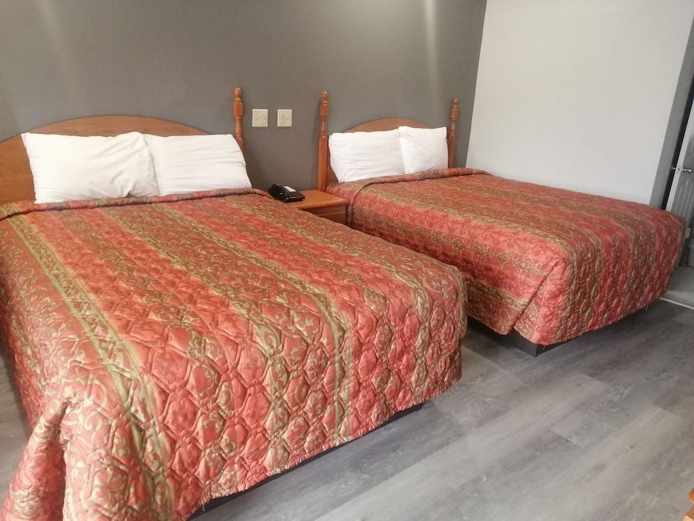 Royal Inn & Suite photo 9