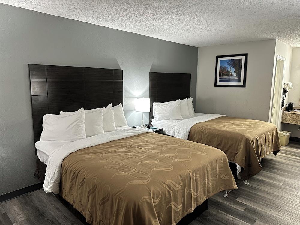 Quality Inn photo 15