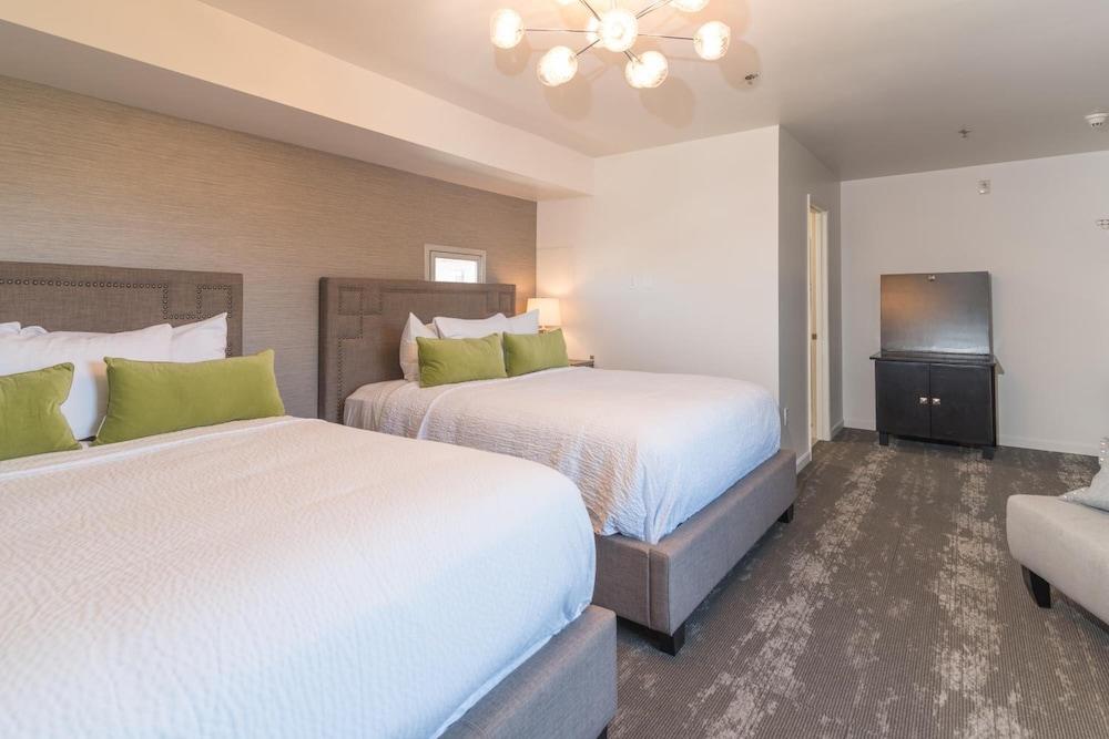 The Greens Hotel - Del Paso Blvd photo 8