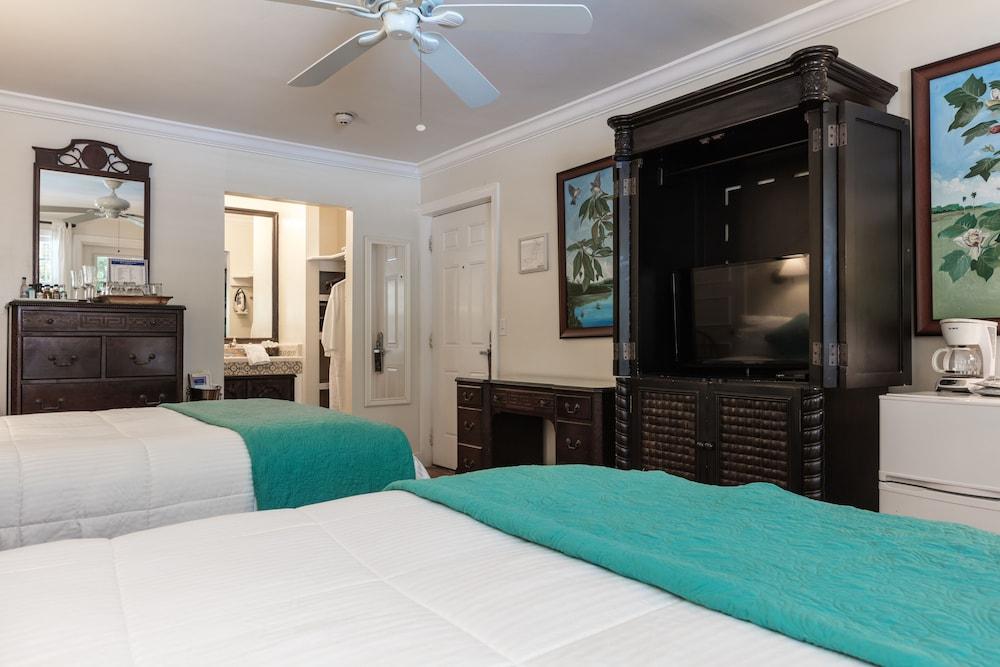 The Caribbean Court Boutique Hotel photo 47
