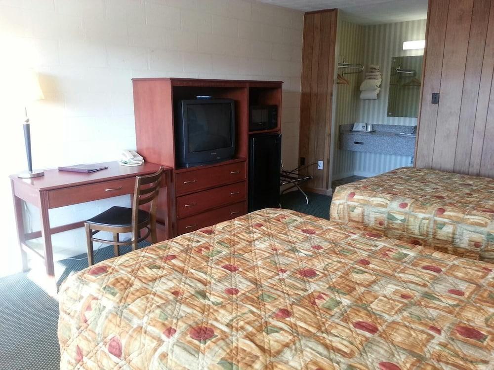 Budget Inn By OYO Natural Bridge I-81 photo 6