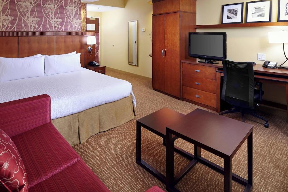 Courtyard by Marriott Tampa Oldsmar photo 16