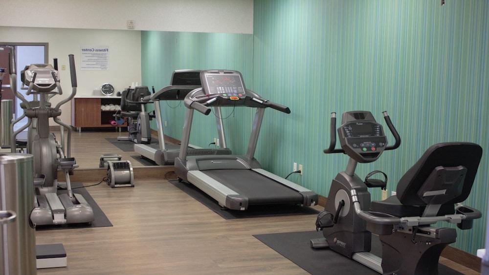 Holiday Inn Express & Suites Somerset Central by IHG photo 44