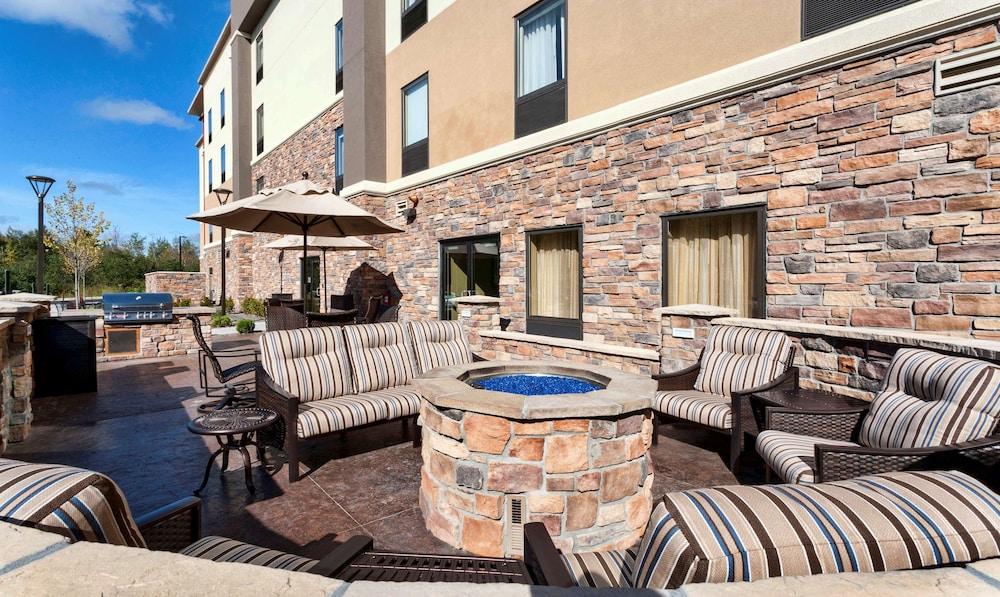 Hampton Inn & Suites Duluth North/Mall Area photo 32