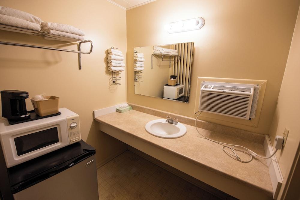 Northwinds Motel photo 18